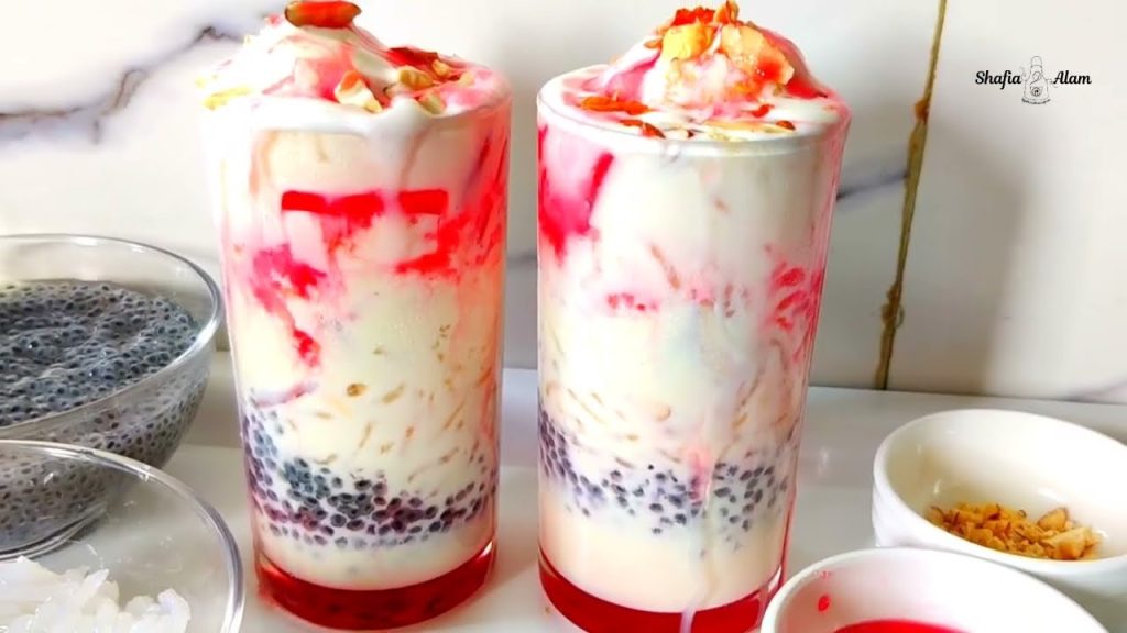 Refreshing Faluda Ice cream: A Delightful Indian Dessert Drink