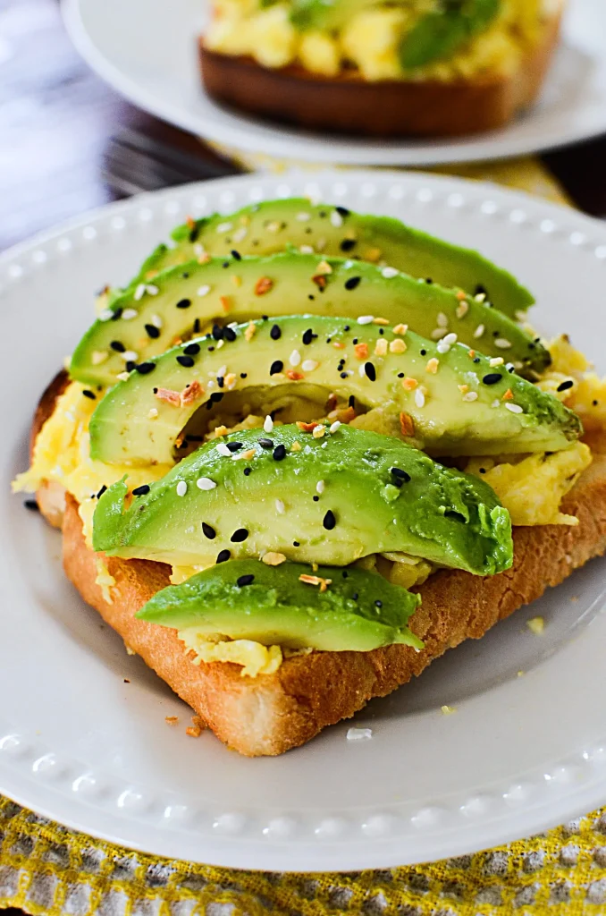 Simple Avocado Toast With Egg